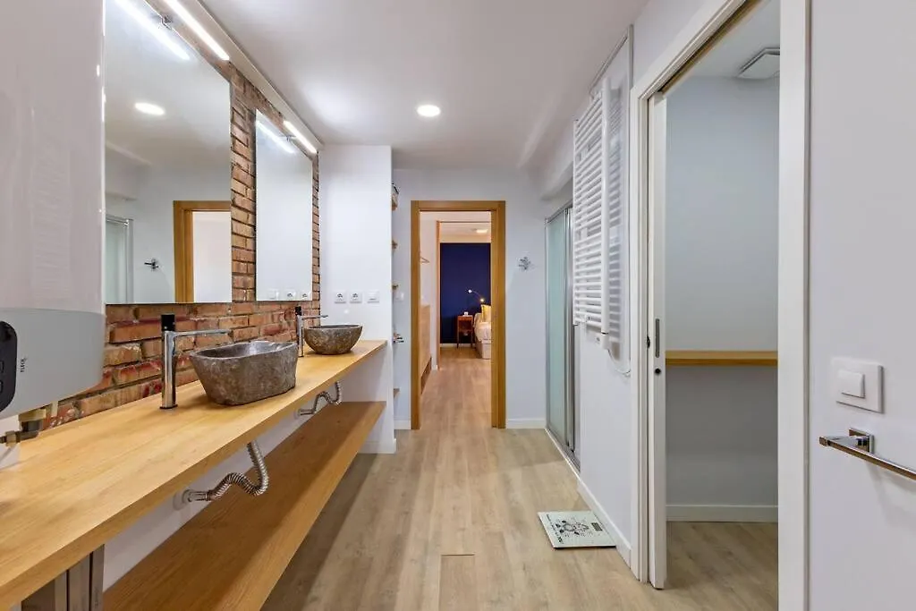 Menendez City Center Siviglia